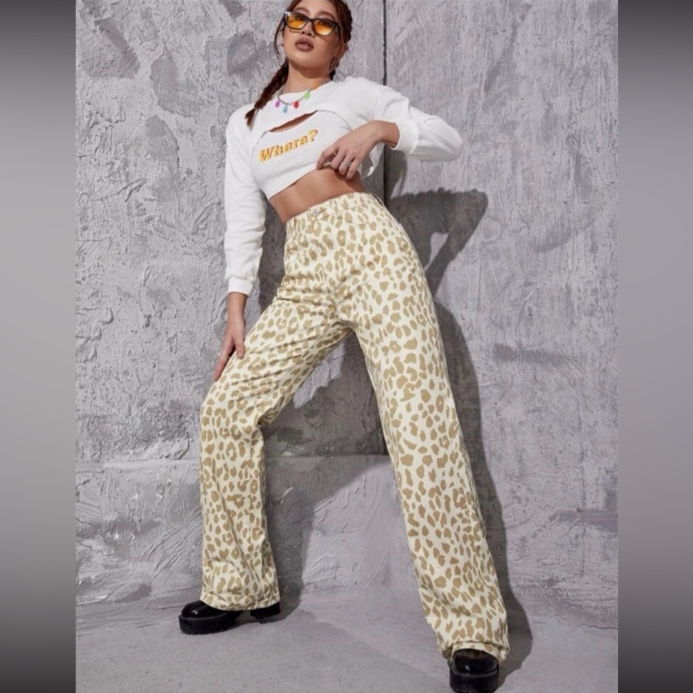 SHEIN Leopard High Rise Flare Jeans